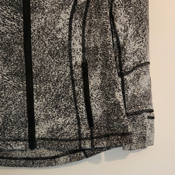 Lululemon Define Jacket: Luminesce Splatter (White/Black) Size 10 - Picture 5 of 14